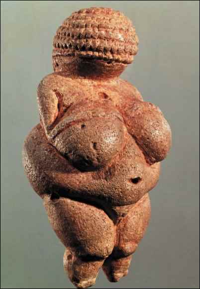  Venus of Willendorf